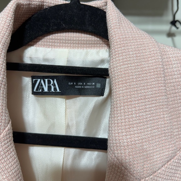 Zara Women's Blush Pink Blazer - Picture 2 of 4